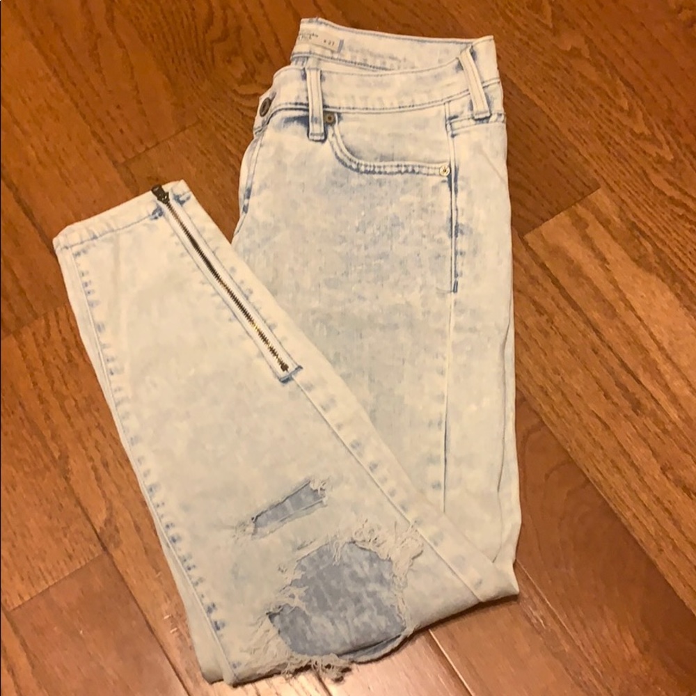 Jeans- Abercrombie & Fitch